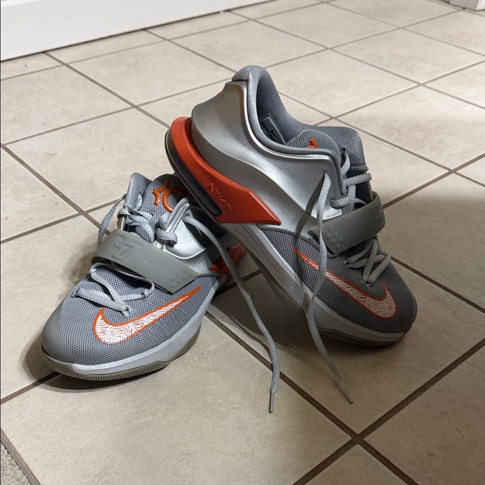 Nike Kids Gray and Orange Sneakers